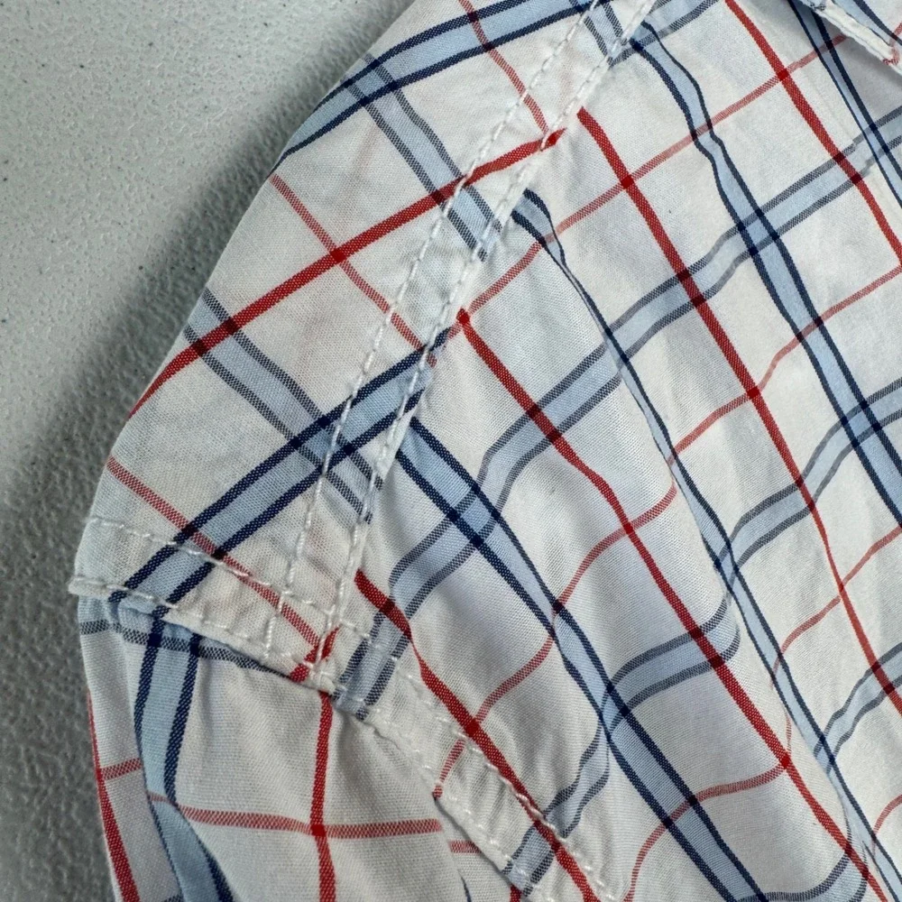 Tommy Hilfiger Boys Red White Blue Plaid Button Down Shirt Large 16/18 T874321Q